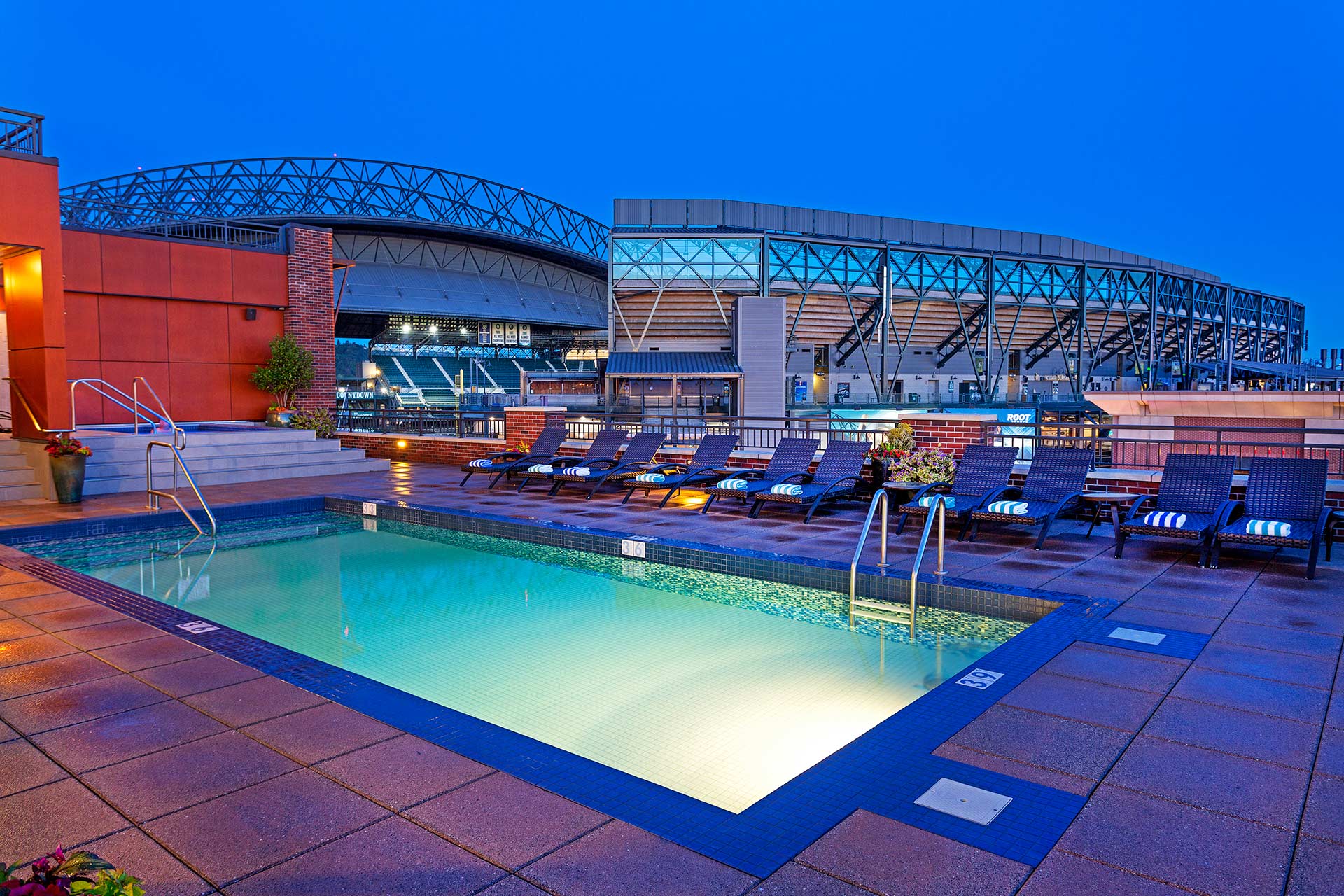 Outdoor pool at night at Welcome to Silver Cloud Hotel Seattle - Stadium